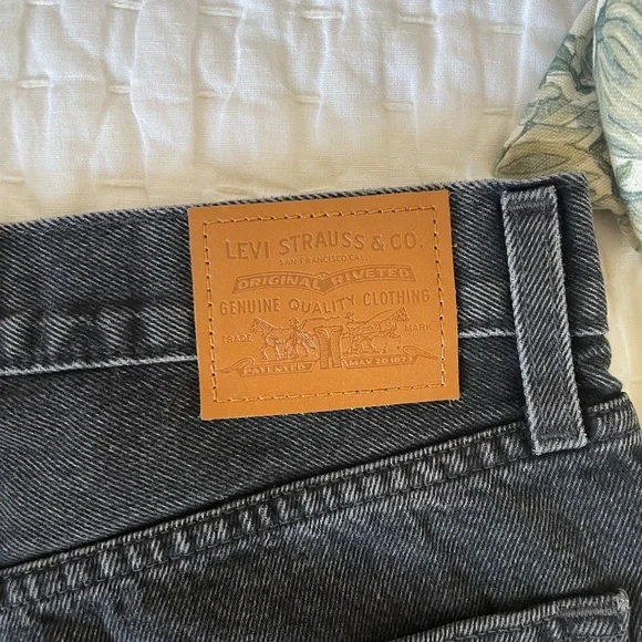 Levi’s Baggy Dad Jeans, Size 25 - Picture 7 of 7